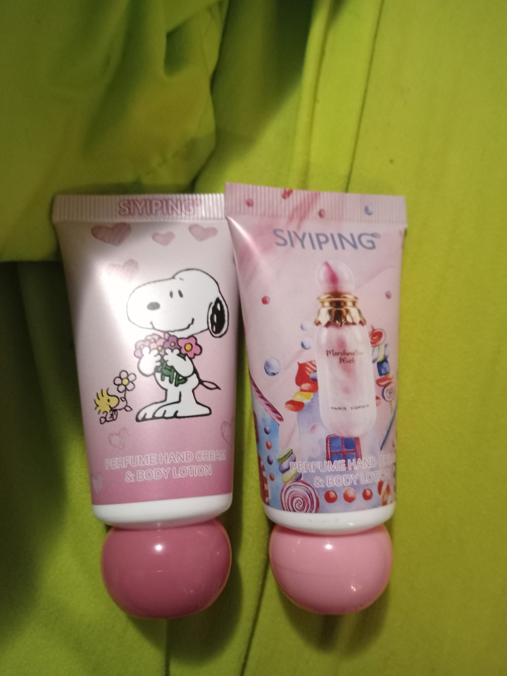 Siyiping Pink Perfume Hand Cream Duo With Snoopy Design